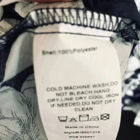 Suzanne Betro Floral V-Neck Flutter 3/4 Sleeve Navy Blue Blouse - S - Picture 10 of 10